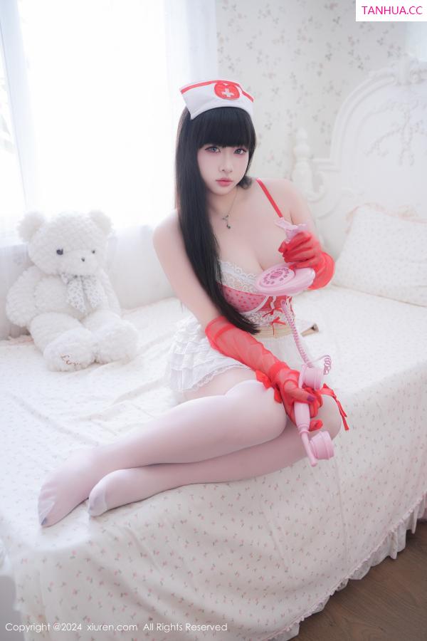 黄米妮  米妮大萌萌 [XiuRen]高清写真图 2024.09.19 No.9177 mini米妮 丝袜美臀第25张图片